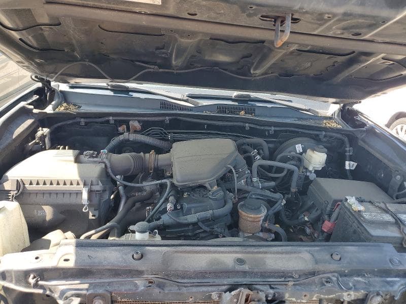 2017 TOYOTA TACOMA SR 11