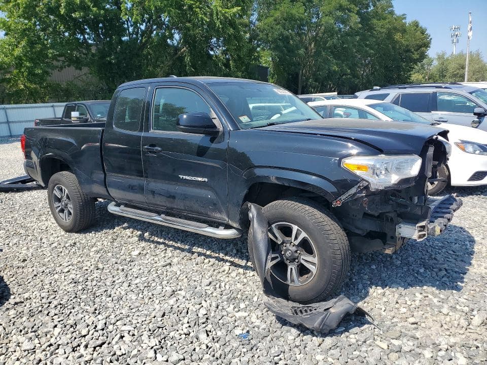 2017 TOYOTA TACOMA SR 4