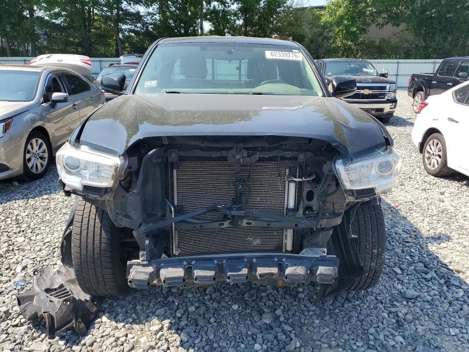 2017 TOYOTA TACOMA SR 5