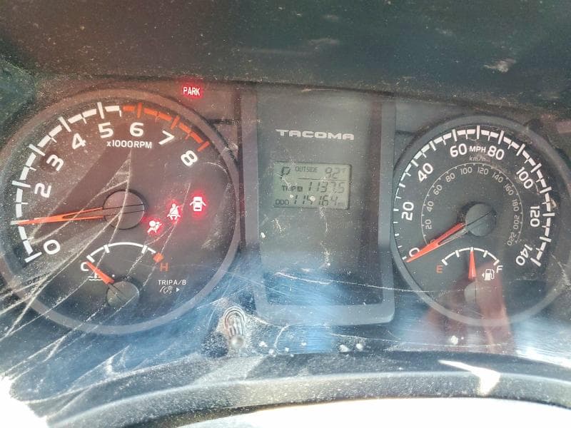 2017 TOYOTA TACOMA SR 9