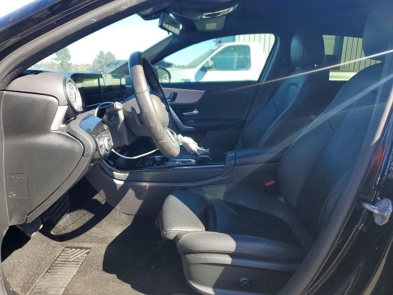 2020 MERCEDES-BENZ A 220 7