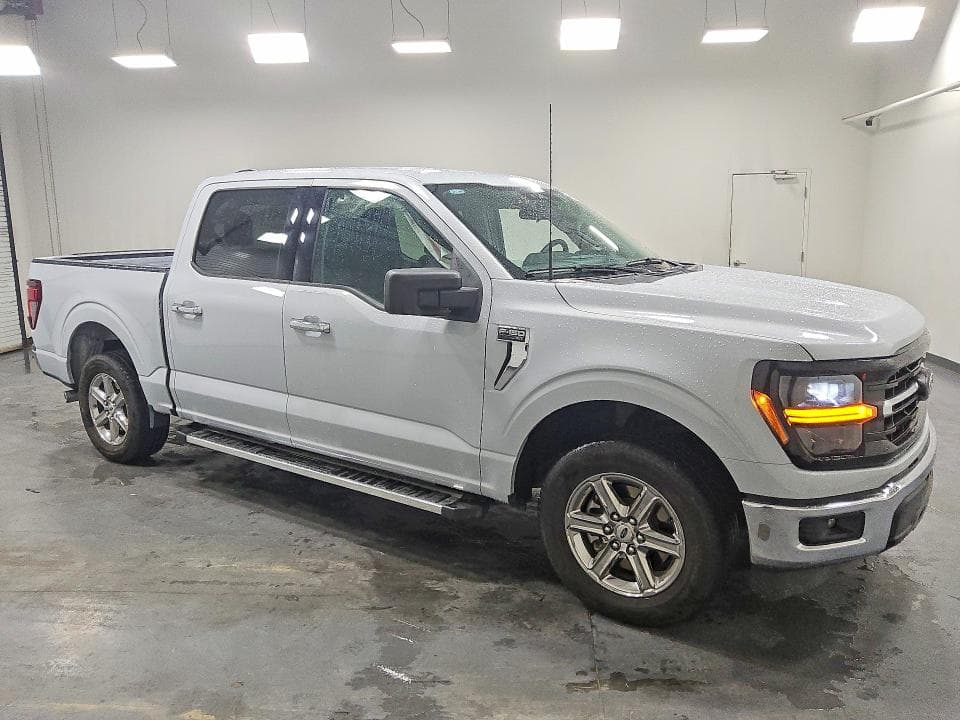 2025 FORD F150 XLT 4
