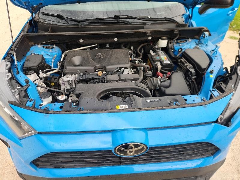 2021 TOYOTA RAV4 LE 12