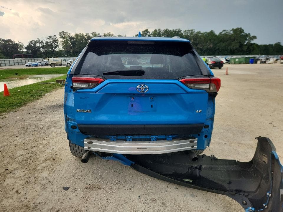 2021 TOYOTA RAV4 LE 6