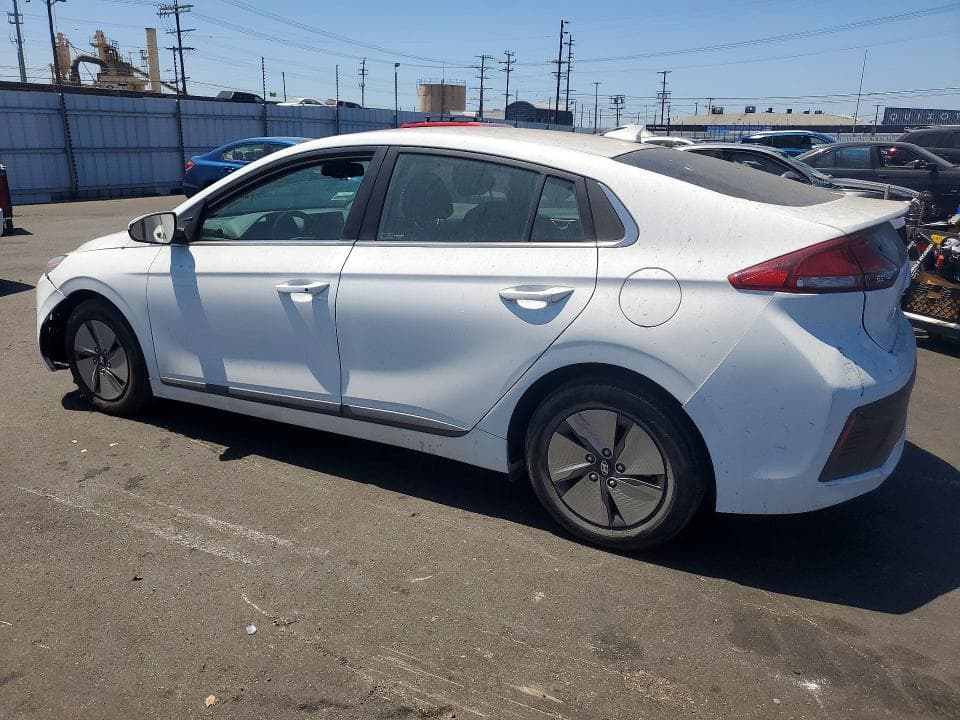 2022 HYUNDAI IONIQ SE 2