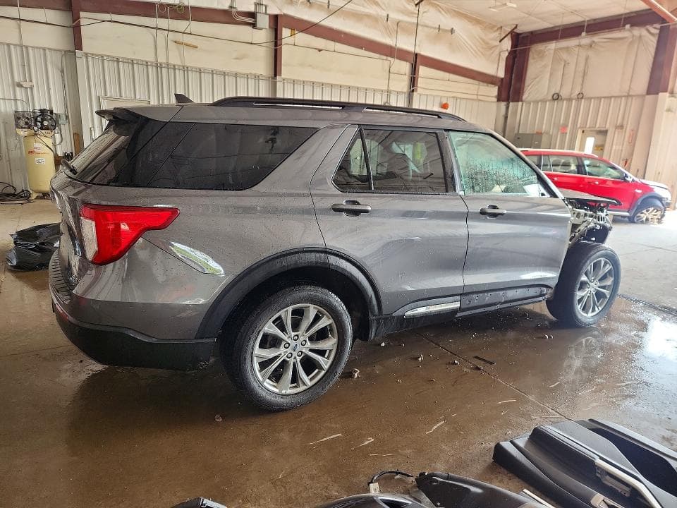 2022 FORD EXPLORER XLT 3