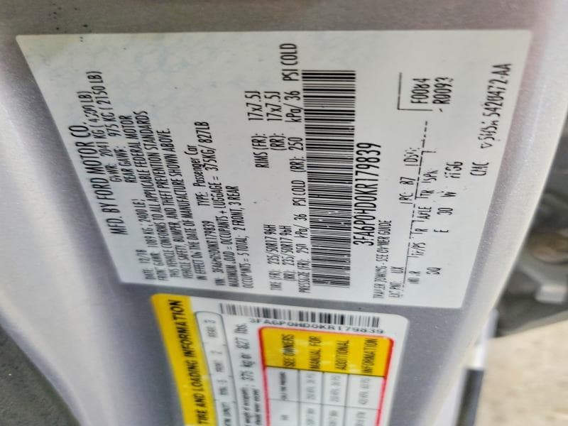 2019 FORD FUSION SE 12