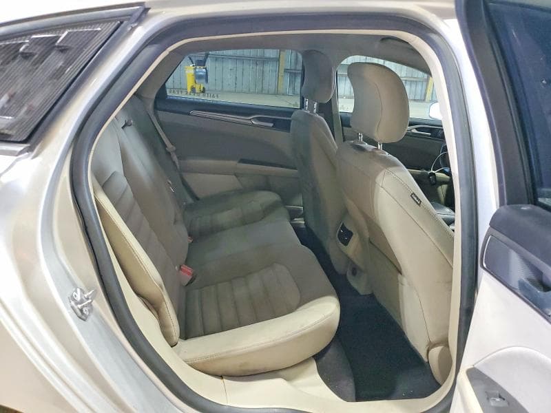 2019 FORD FUSION SE 10