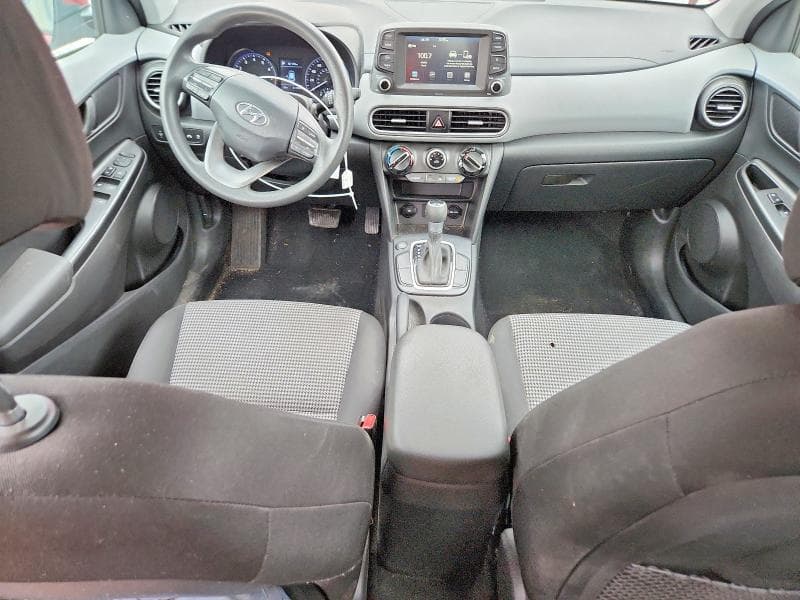 2021 HYUNDAI KONA SE 8
