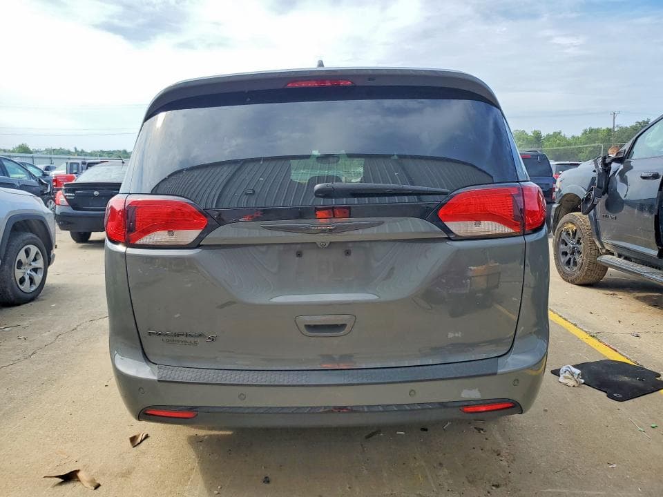 2020 CHRYSLER PACIFICA TOURING L PLUS 6
