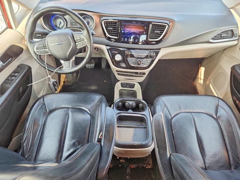 2017 CHRYSLER PACIFICA TOURING L 8