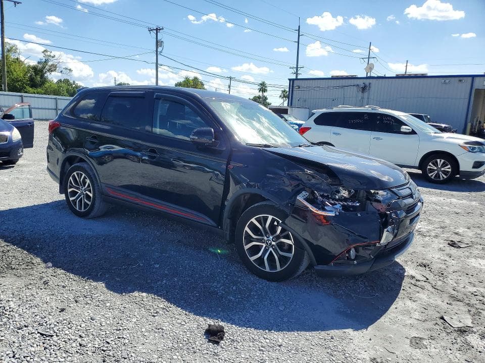 2017 MITSUBISHI OUTLANDER SE 4