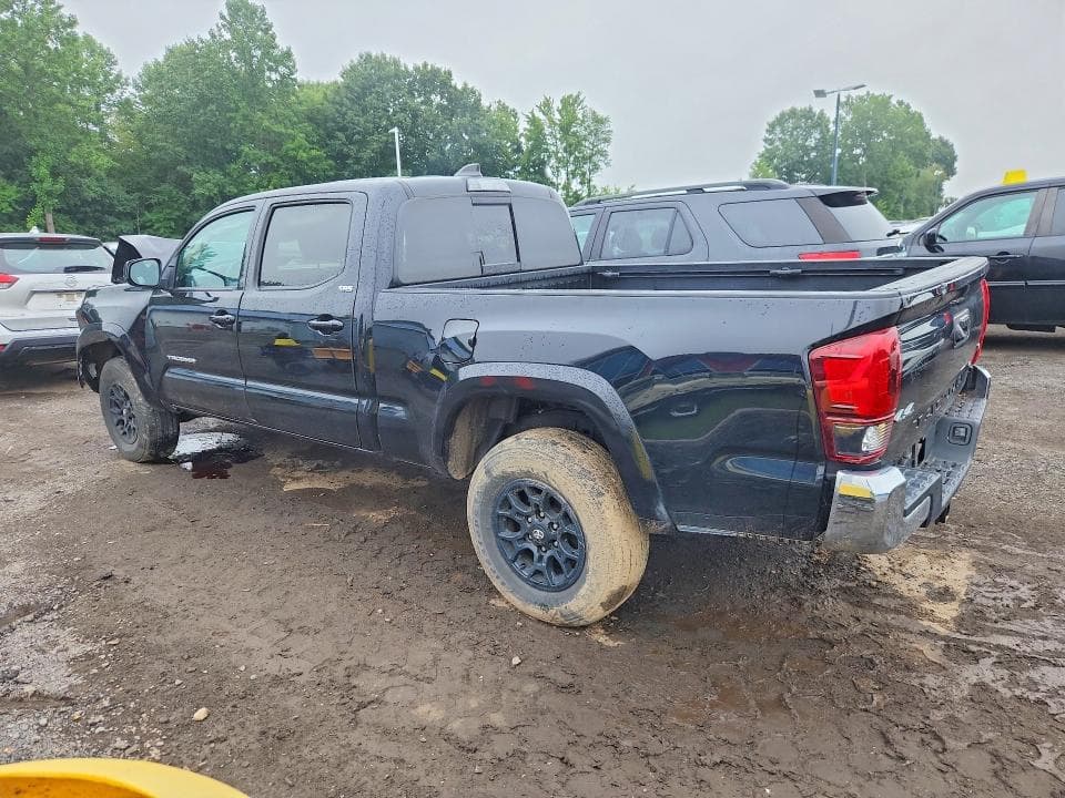 2022 TOYOTA TACOMA SR5 V6 2