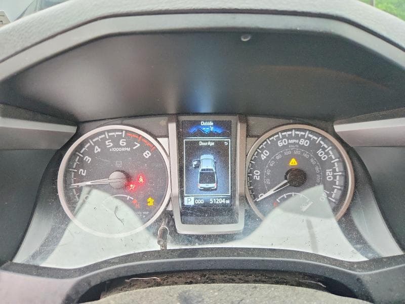 2022 TOYOTA TACOMA SR5 V6 9