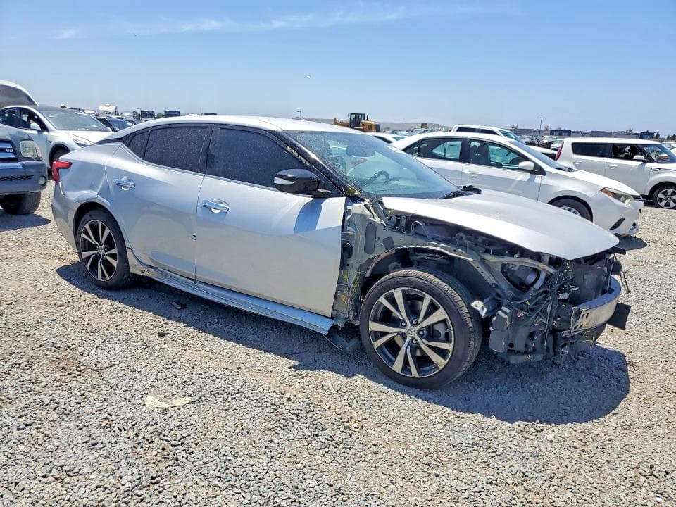 2018 NISSAN MAXIMA 3.5 SV 4