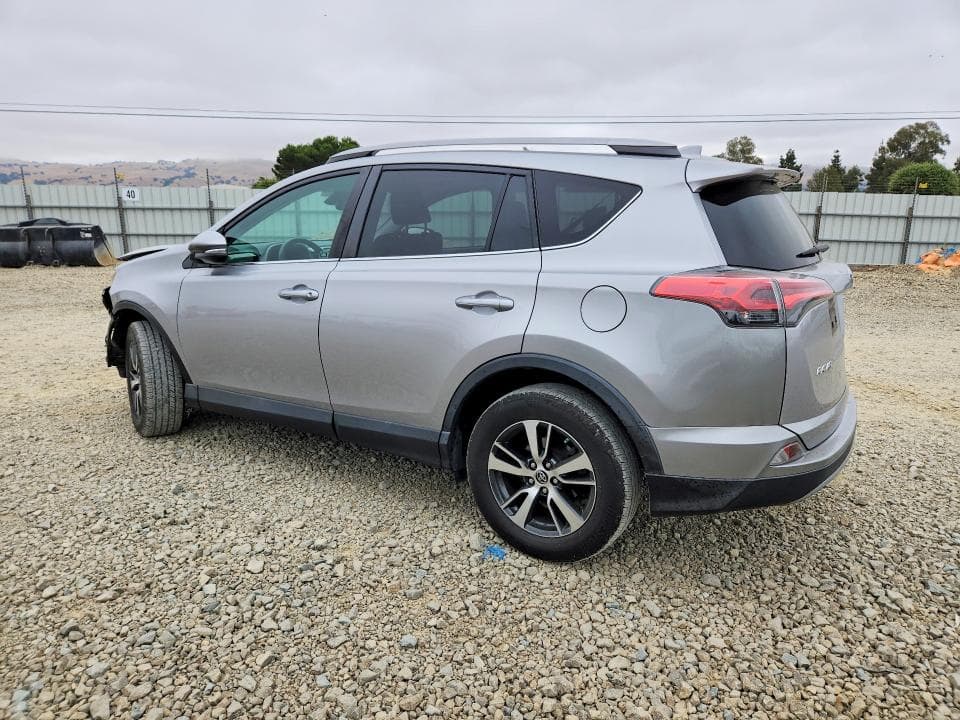 2017 TOYOTA RAV4 XLE 2