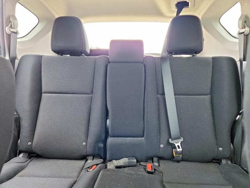 2017 TOYOTA RAV4 XLE 10