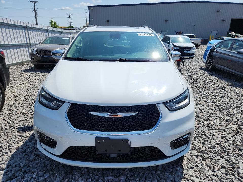 2022 CHRYSLER PACIFICA LIMITED 5
