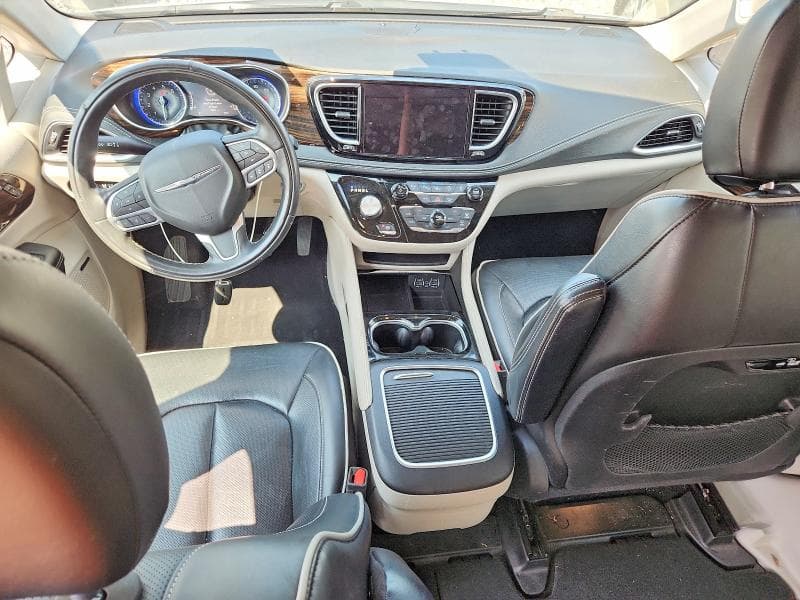 2022 CHRYSLER PACIFICA LIMITED 8