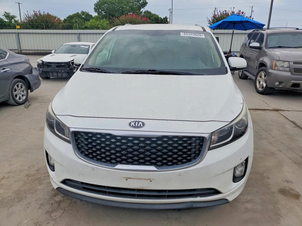 2017 KIA SEDONA EX 6