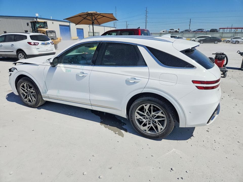 2023 GENESIS GV70 2.5T STANDARD 2