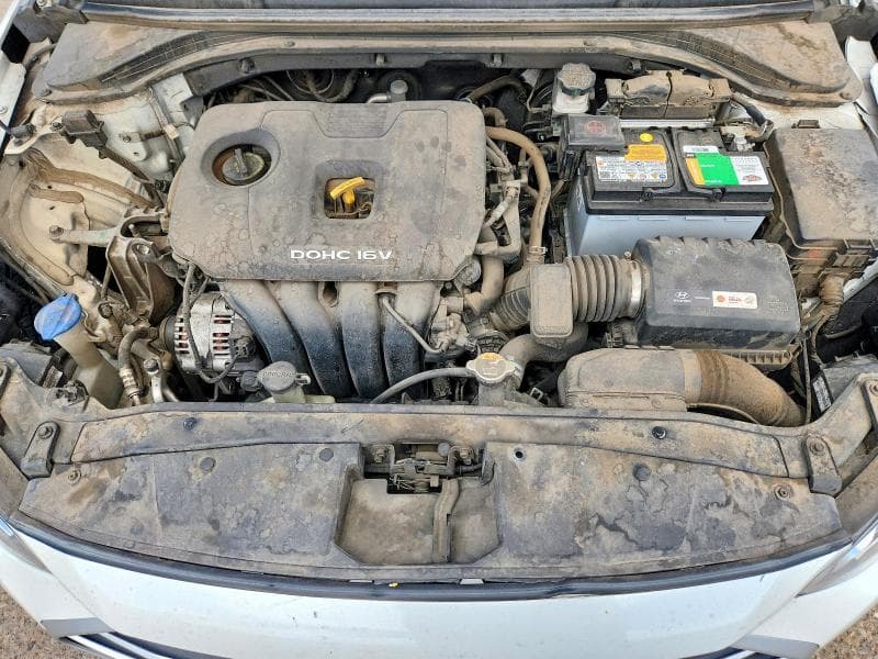 2017 HYUNDAI ELANTRA SE 11
