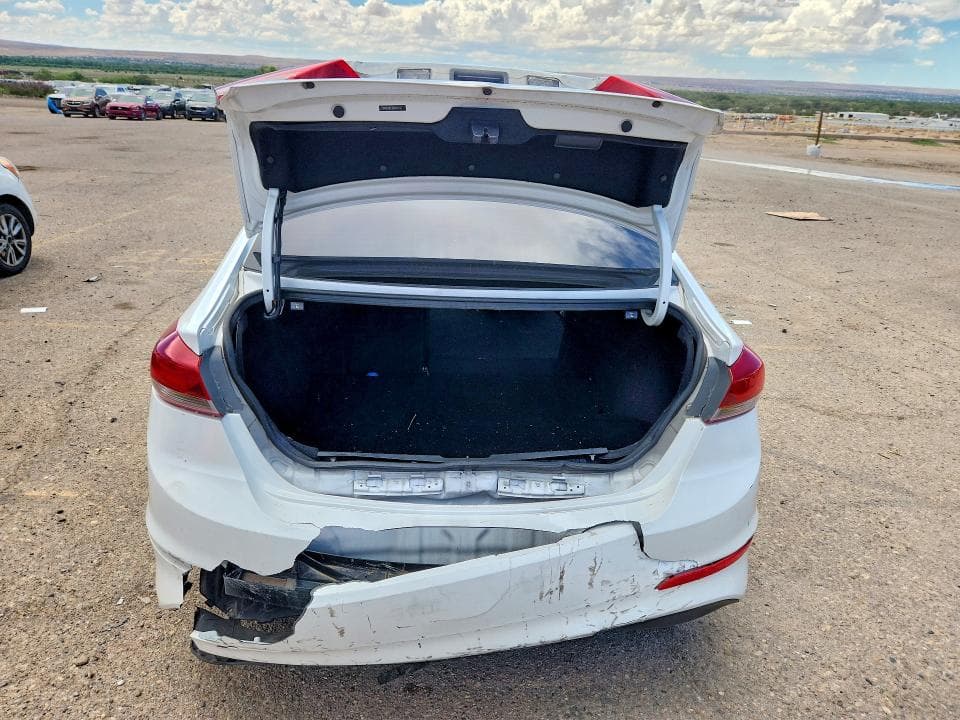 2017 HYUNDAI ELANTRA SE 6