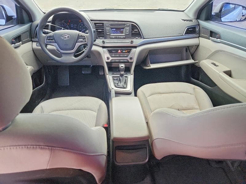 2017 HYUNDAI ELANTRA SE 8