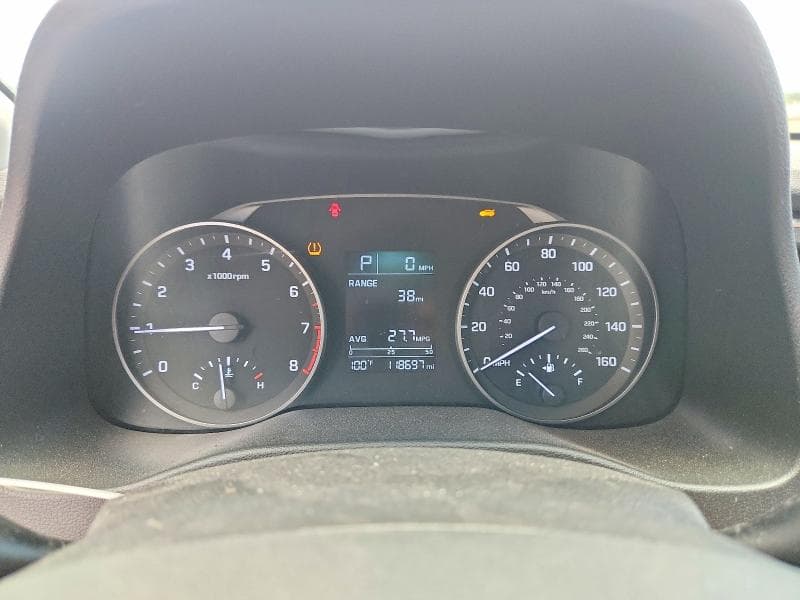 2017 HYUNDAI ELANTRA SE 9