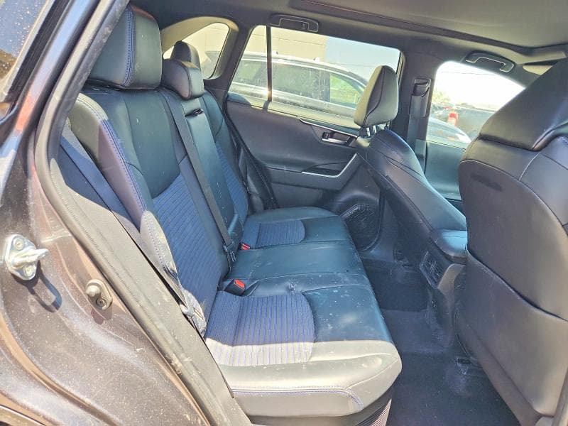 2021 TOYOTA RAV4 XSE 11