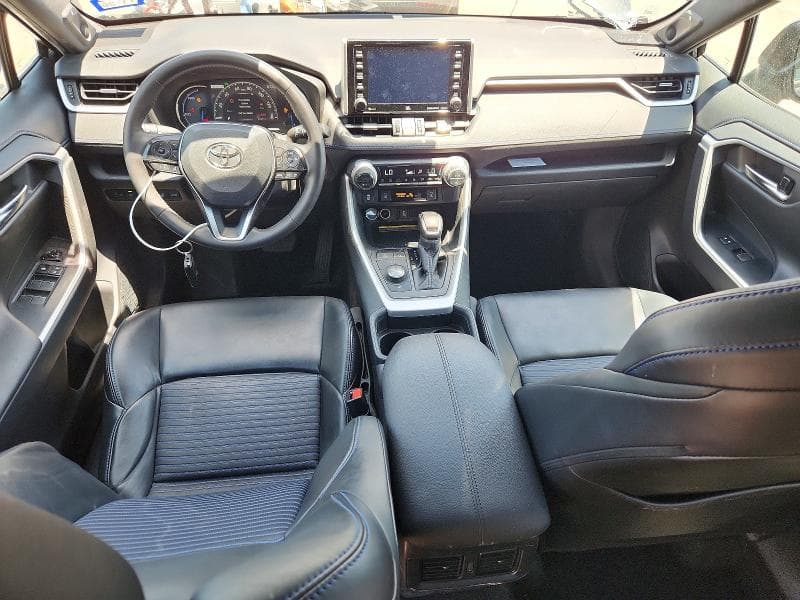 2021 TOYOTA RAV4 XSE 8