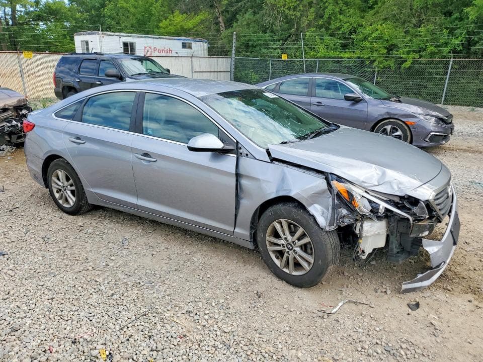 2017 HYUNDAI SONATA SE 4