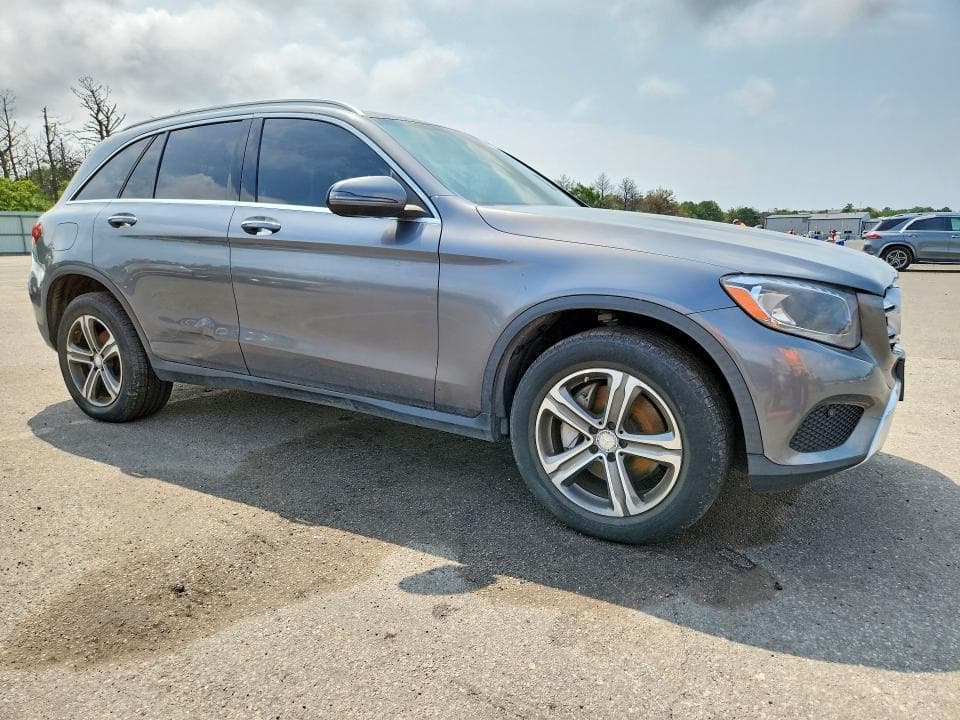 2017 MERCEDES-BENZ GLC 300 4MATIC 4