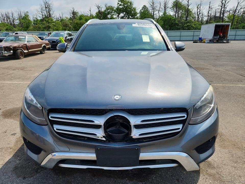 2017 MERCEDES-BENZ GLC 300 4MATIC 5