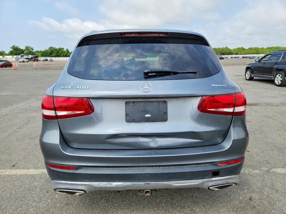 2017 MERCEDES-BENZ GLC 300 4MATIC 6