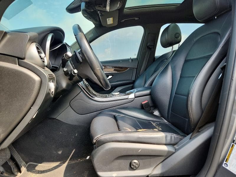 2017 MERCEDES-BENZ GLC 300 4MATIC 7
