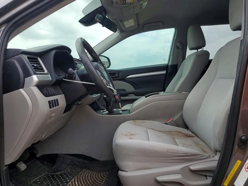 2019 TOYOTA HIGHLANDER LE 7