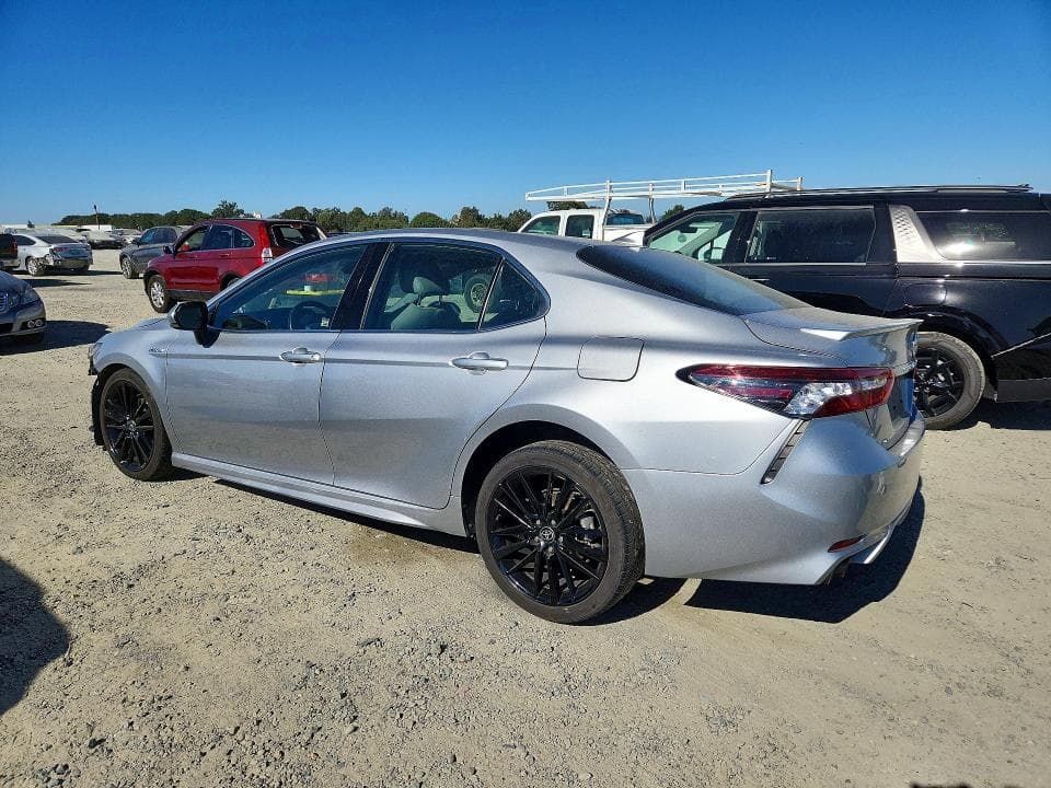 2021 TOYOTA CAMRY XSE 2