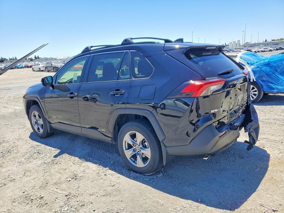 2024 TOYOTA RAV4 HYBRID XLE 2