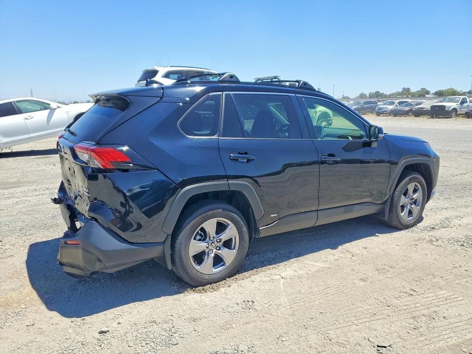 2024 TOYOTA RAV4 HYBRID XLE 3