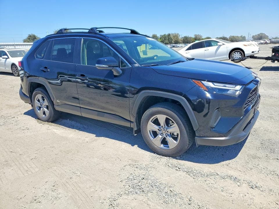 2024 TOYOTA RAV4 HYBRID XLE 4