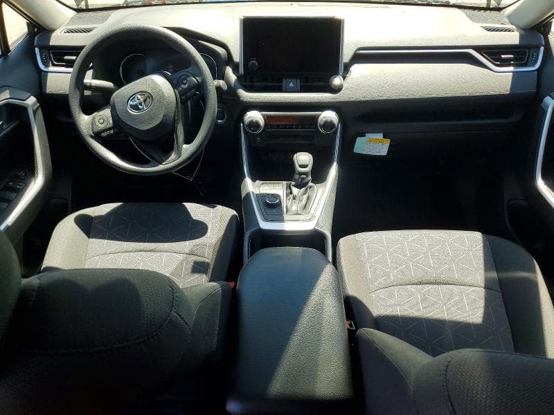 2024 TOYOTA RAV4 HYBRID XLE 8