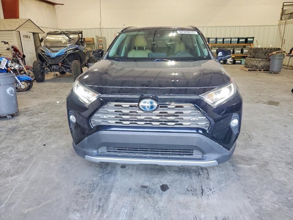 2020 TOYOTA RAV4 LIMITED 5
