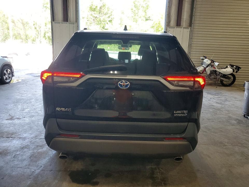 2020 TOYOTA RAV4 LIMITED 6