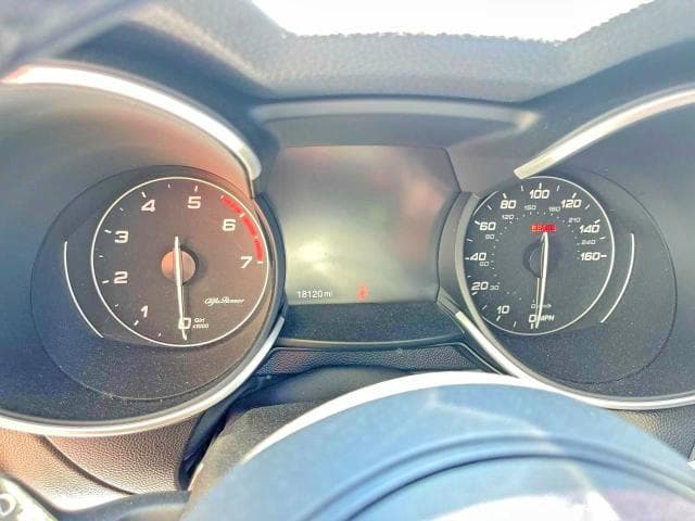 2022 ALFA ROMEO STELVIO 9