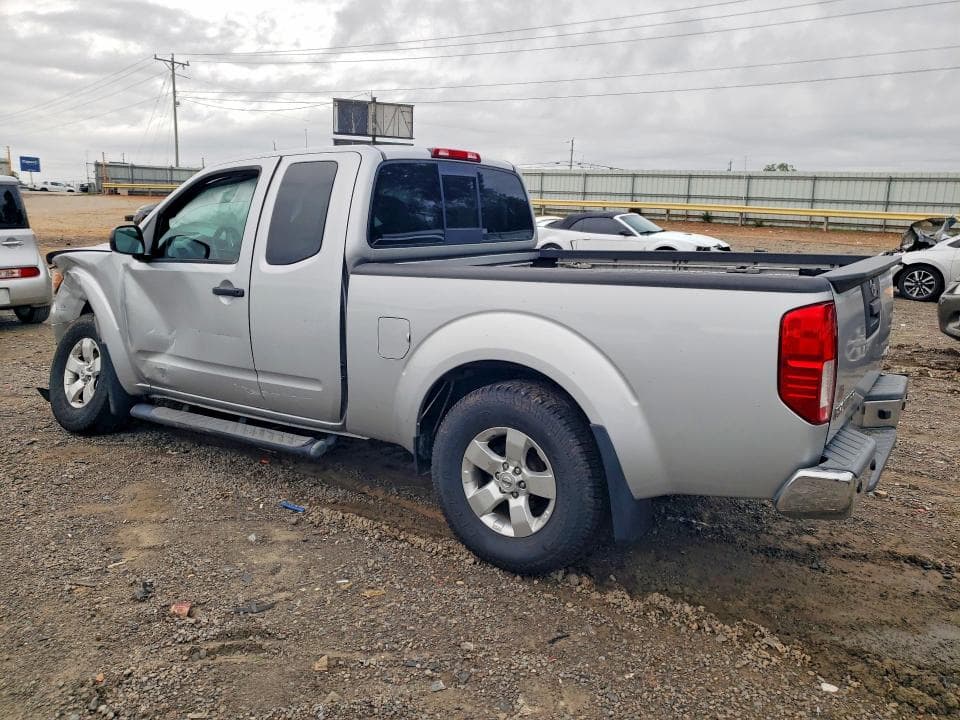 2018 NISSAN FRONTIER SV V6 2
