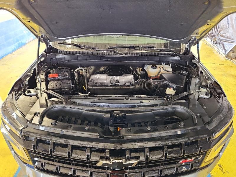 2025 CHEVROLET SUBURBAN K1500 Z71 12