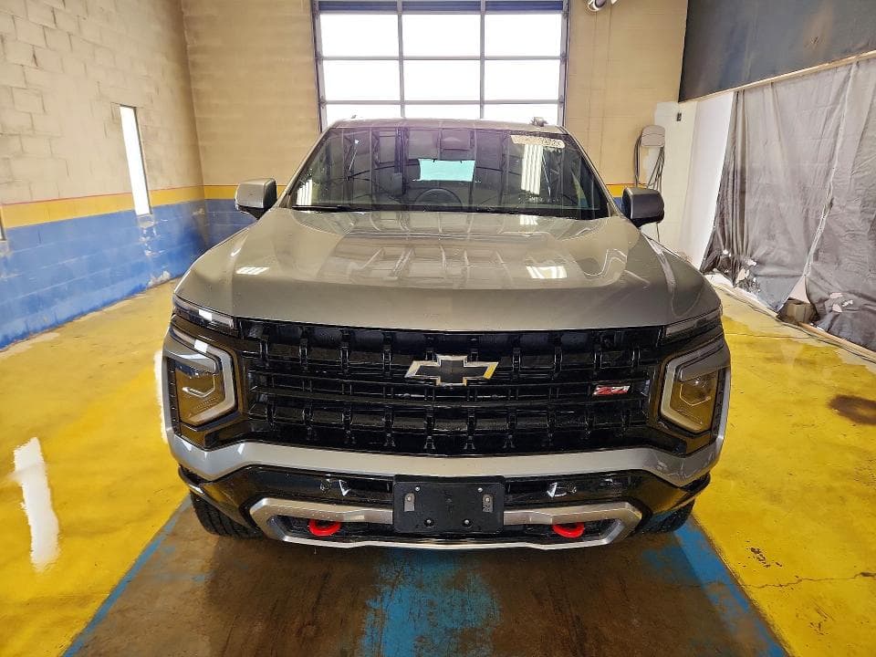 2025 CHEVROLET SUBURBAN K1500 Z71 5
