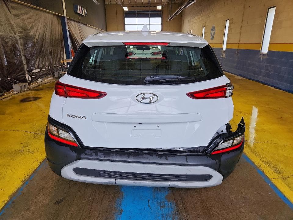 2022 HYUNDAI KONA SE 6