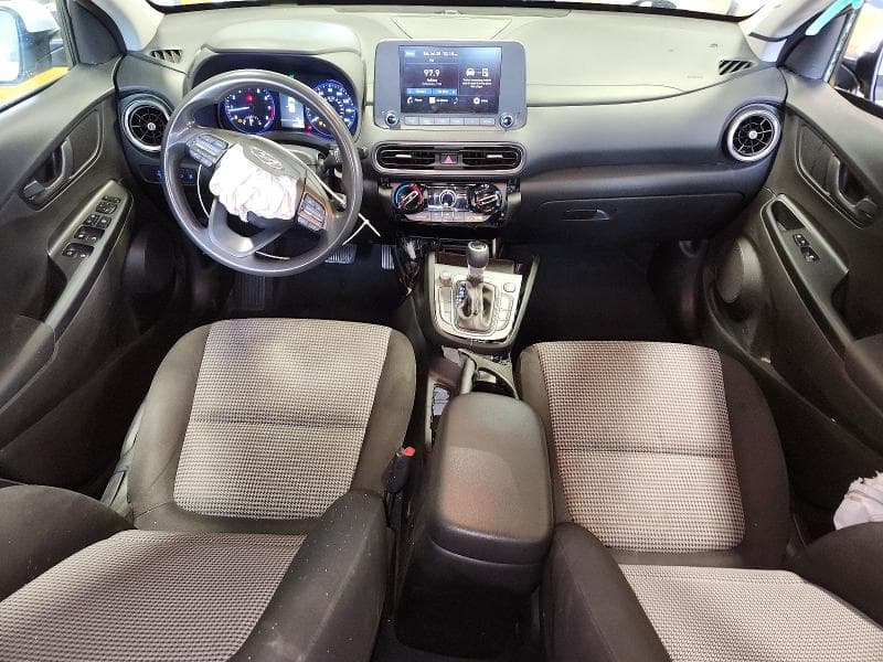 2022 HYUNDAI KONA SE 8